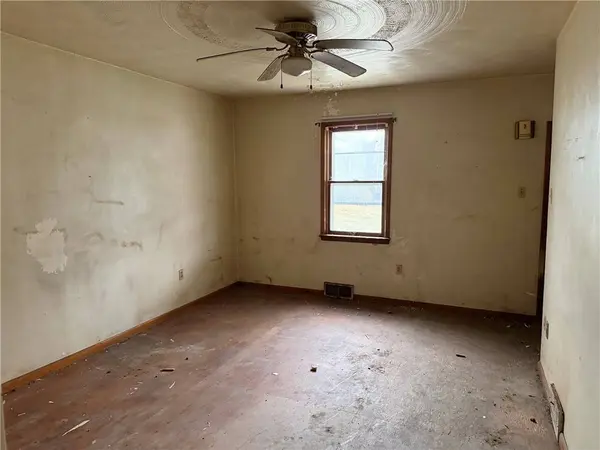 1135 New Stanton Ruffsdale Rd, East Huntingdon, PA 15679