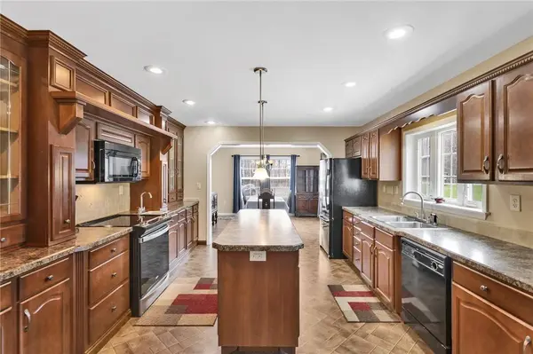 219 Pine Hill Rd, South Bend Twp, PA 15774