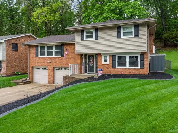 668 Carnival Dr, Plum Boro, PA 15239