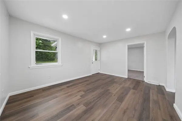 906 Allegheny Ave, Plum Boro, PA 15068