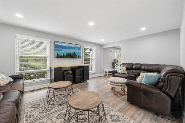 4019 Mayflower Ct, Murrysville, PA 15668