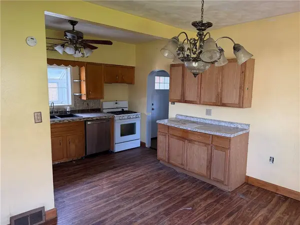 108 Brown Ave (AKA 2612 Brown Ave), Hempfield Twp, PA 15634