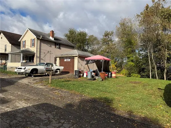 2513 Portland St, Hempfield Twp, PA 15634