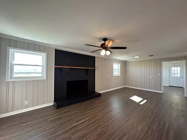 1918 Register Road, Adel, GA 31620