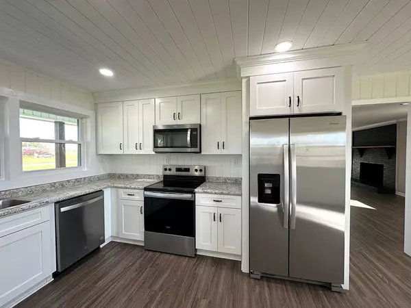 1918 Register Road, Adel, GA 31620