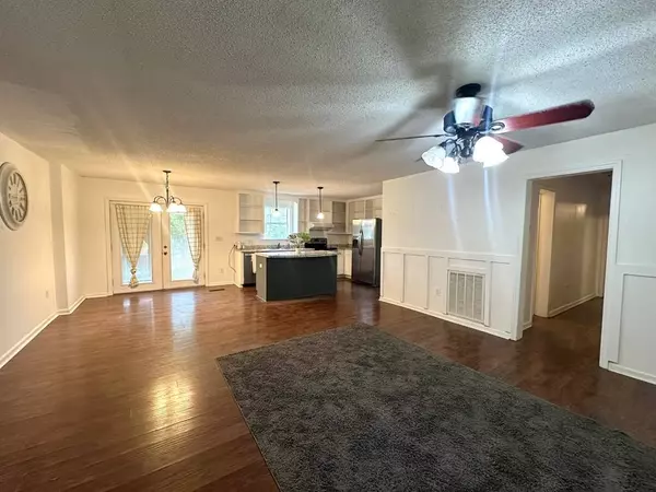 1296 Boone Road, Adel, GA 31620