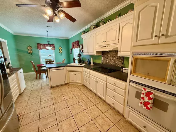 625 Coxstill Road, Adel, GA 31620