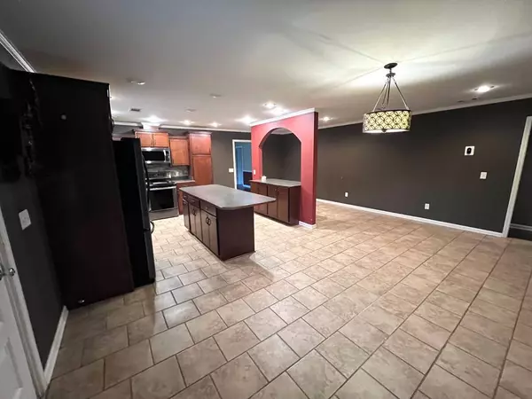 418 E Third Street, Adel, GA 31620