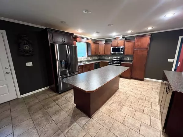 418 E Third Street, Adel, GA 31620