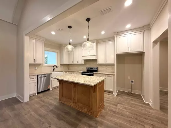 2302 Thomas Street, Adel, GA 31620