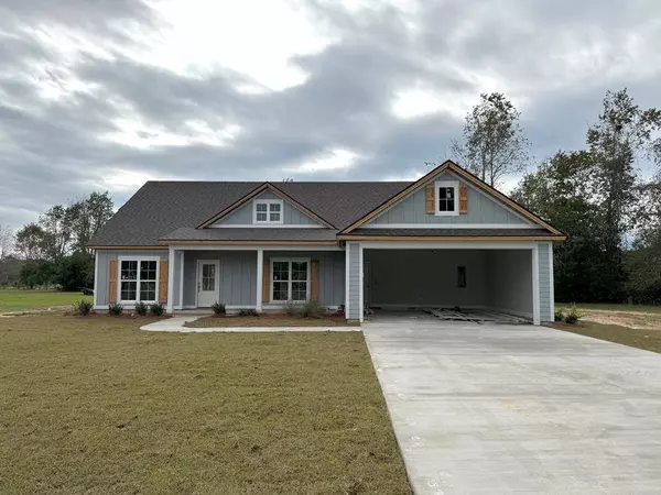 105 Orchard Circle, Adel, GA 31620