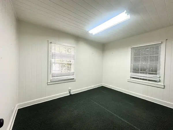 1102 N Hutchinson, Adel, GA 31620