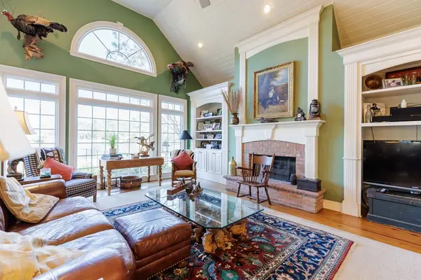 708 Town and Country Drive, Adel, GA 31620