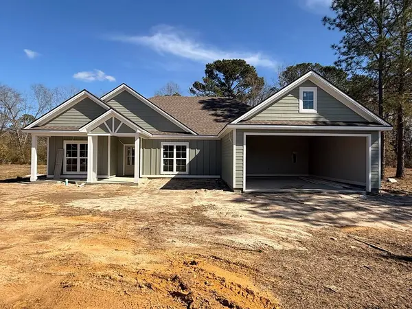 2698 Woodland Dr, Adel, GA 31620