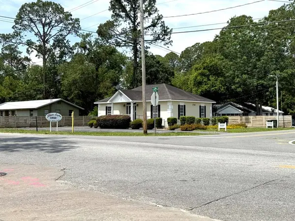 200 S Elm Street, Adel, GA 31620