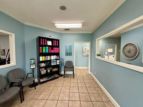 200 S Elm Street, Adel, GA 31620