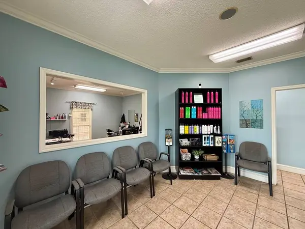 200 S Elm Street, Adel, GA 31620