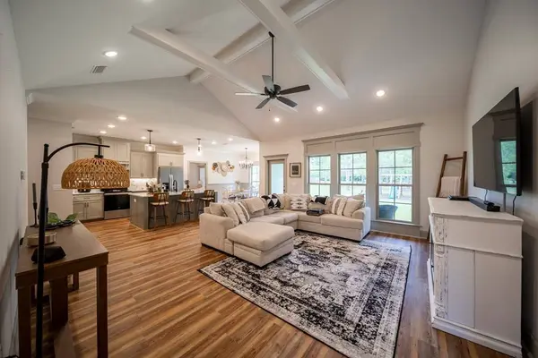 1902 Pebblewood East, Adel, GA 31620
