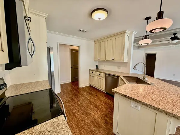 401 Spanish Moss Ln, Adel, GA 31620