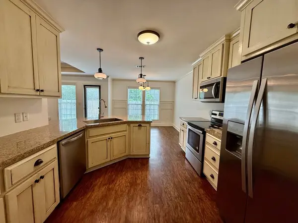 401 Spanish Moss Ln, Adel, GA 31620