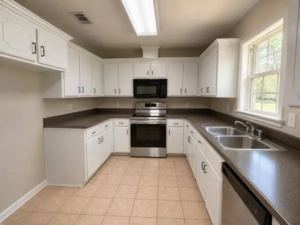 68 W Patten Avenue, Lakeland, GA 31635