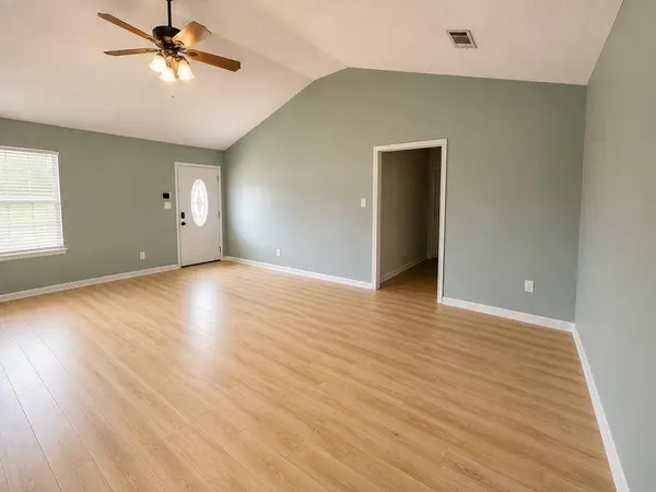 68 W Patten Avenue, Lakeland, GA 31635