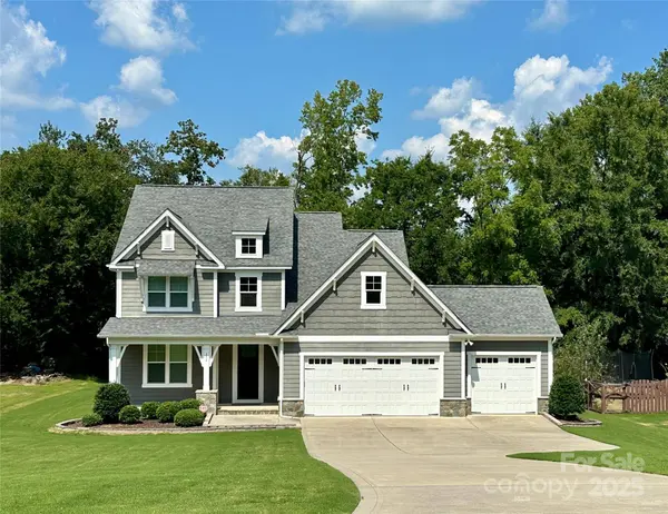 134 Country Lake DR, Mooresville, NC 28115