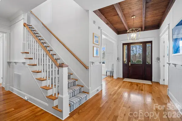 127 Yacht RD, Mooresville, NC 28117