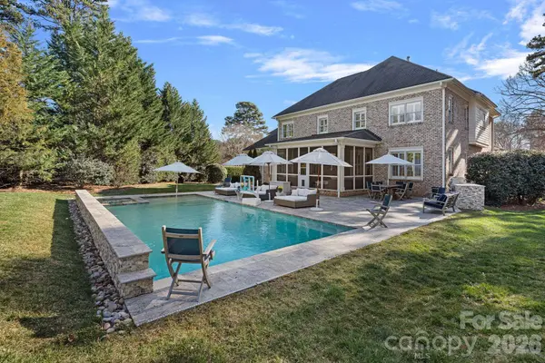 127 Yacht RD, Mooresville, NC 28117