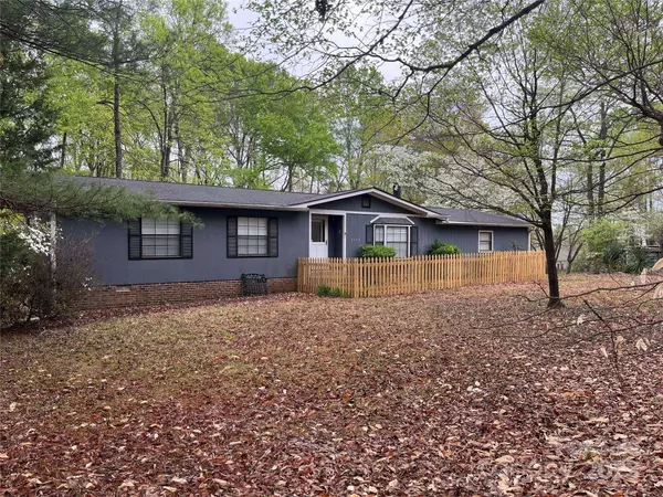 2144 Newhart RD, Charlotte, NC 28214