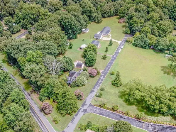 2404 E Hwy 150 RD, Lincolnton, NC 28092