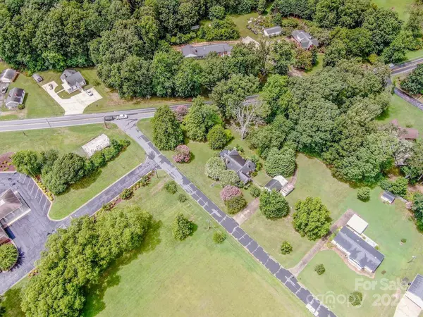 2404 E Hwy 150 RD, Lincolnton, NC 28092