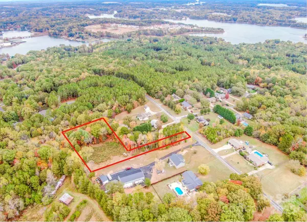 4803 Burris RD, Denver, NC 28037