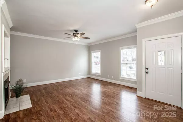 146 Valley Glen DR, Troutman, NC 28166