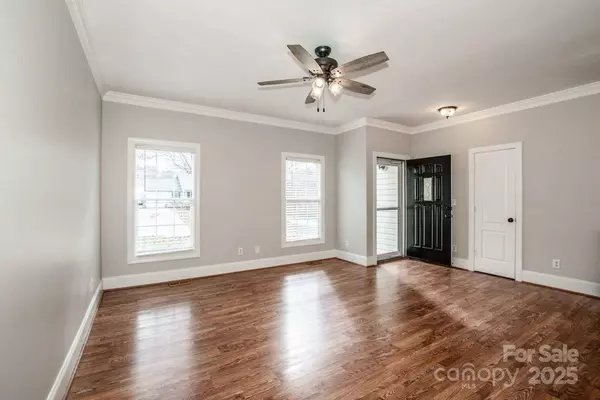 146 Valley Glen DR, Troutman, NC 28166