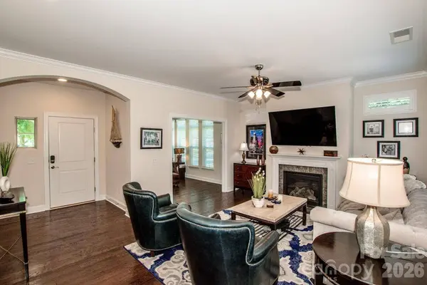 147 Brawley Point CIR, Mooresville, NC 28117
