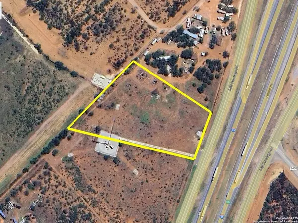 2266 interstate 35, Cotulla, TX 78014