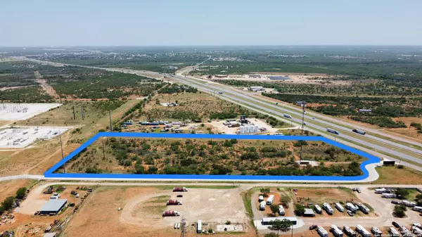 2550 Interstate 35, Cotulla, TX 78014