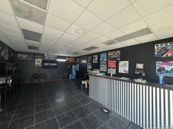 109 Oak, Uvalde, TX 78801