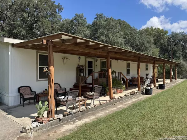 1559 County Road 414, Uvalde, TX 78801