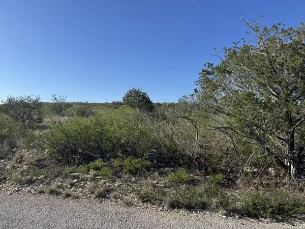 3340 CR 429, Uvalde, TX 78801