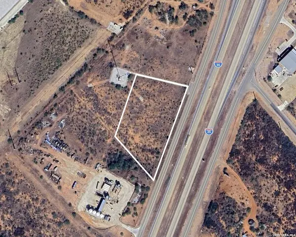 2300 INTERSTATE 35, Cotulla, TX 78014