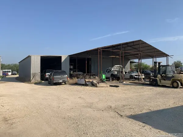 3655 MAIN ST, Uvalde, TX 78801