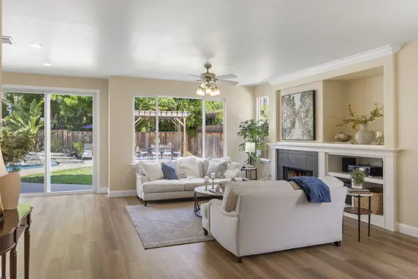 895 Oak Brook Way, Gilroy, CA 95020