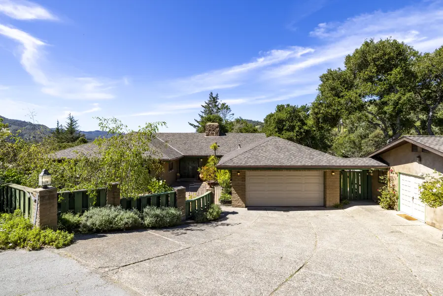 27460 Loma Del Rey, Carmel, CA 93923