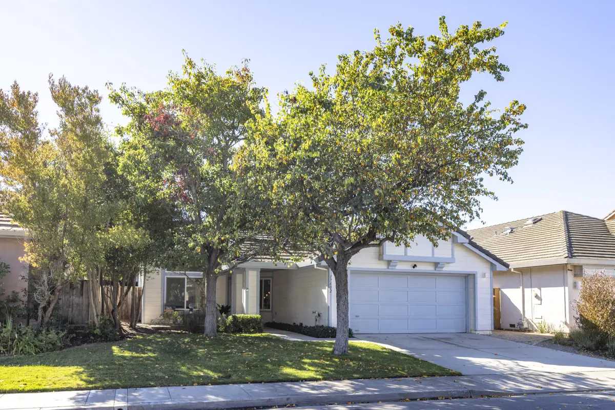 17602 Winding Creek Road, Salinas, CA 93908