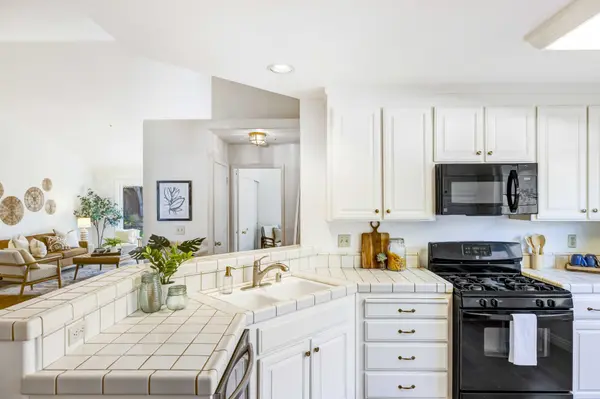 17602 Winding Creek Road, Salinas, CA 93908