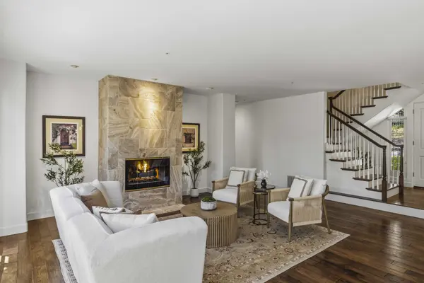 25748 Paseo El Cajon, Monterey, CA 93940