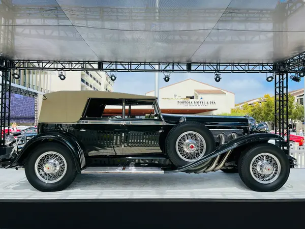 Seventy-Five Years on the Fairway: The Story Behind the Pebble Beach Concours d'Elegance