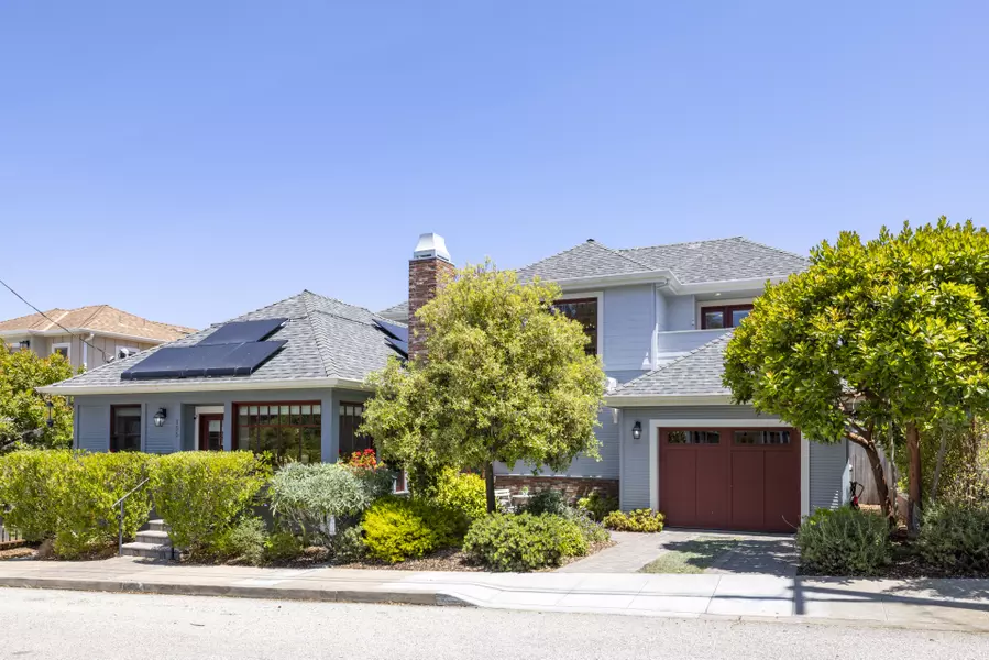 155 12th Street, Pacific Grove, CA 93950
